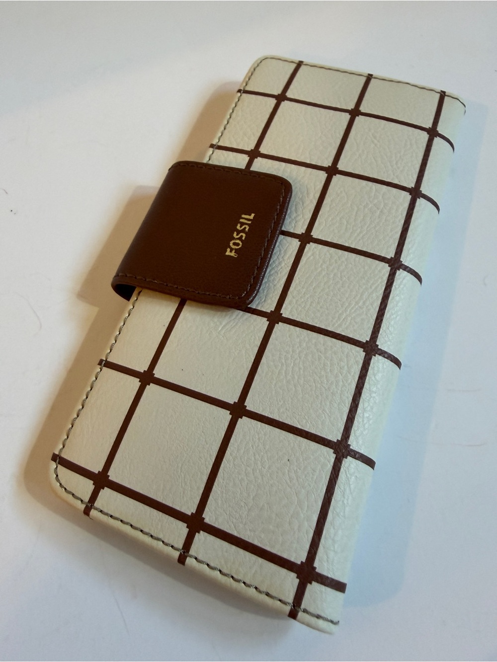 Fossil White and Brown Grid Wallet New with tags